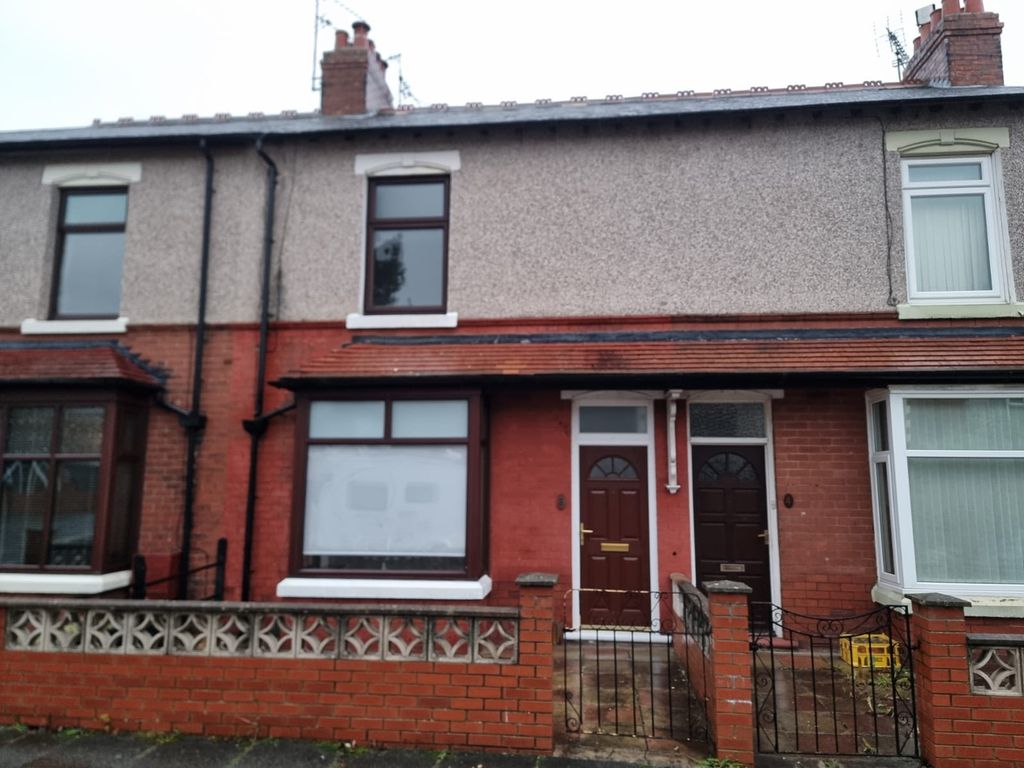 2 bed terraced house to rent in Barnard Avenue, Bishop Auckland, County Durham DL14, £500 pcm