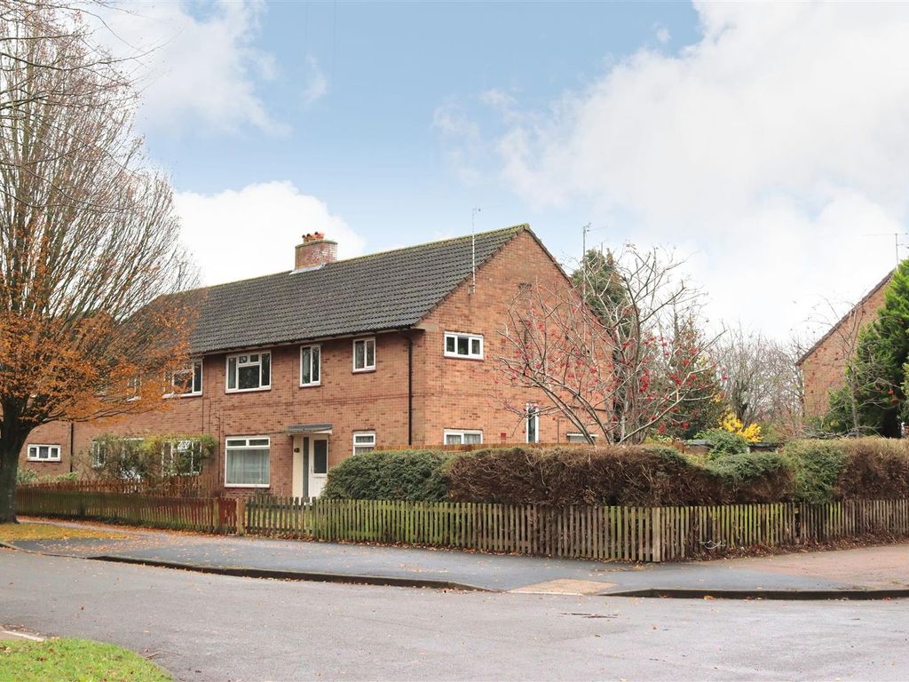 2 bed maisonette for sale in Rayson Way, Cambridge CB5, £280,000
