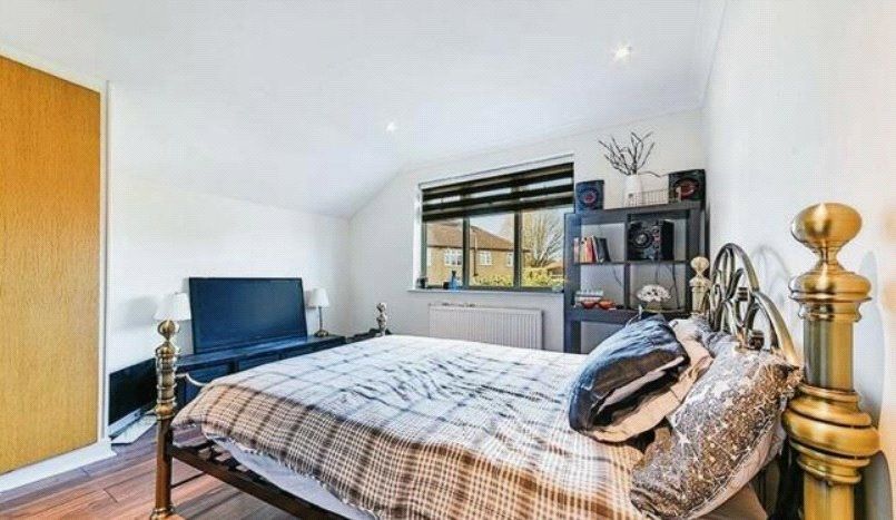 5 bed detached house for sale in Bridges Lane, Croydon, Sutton CR0, £750,000