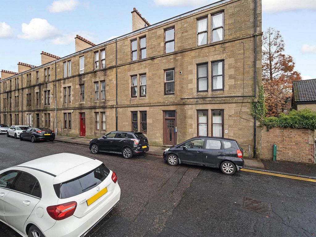 1 bed flat for sale in Victoria Road, Falkirk, Stirlingshire FK2, £45,000