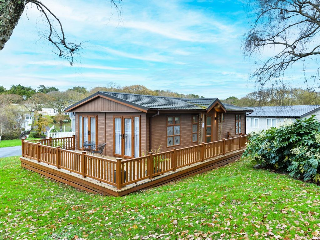 2 bed mobile/park home for sale in Dane Park, Shorefield Park, Downton, Lymington SO41, £129,950