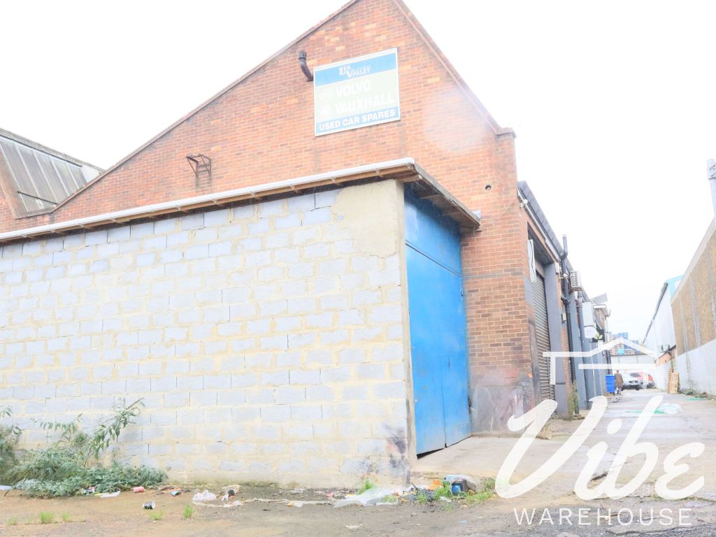 Warehouse to let in Second Avenue, London N18, £34,000 pa