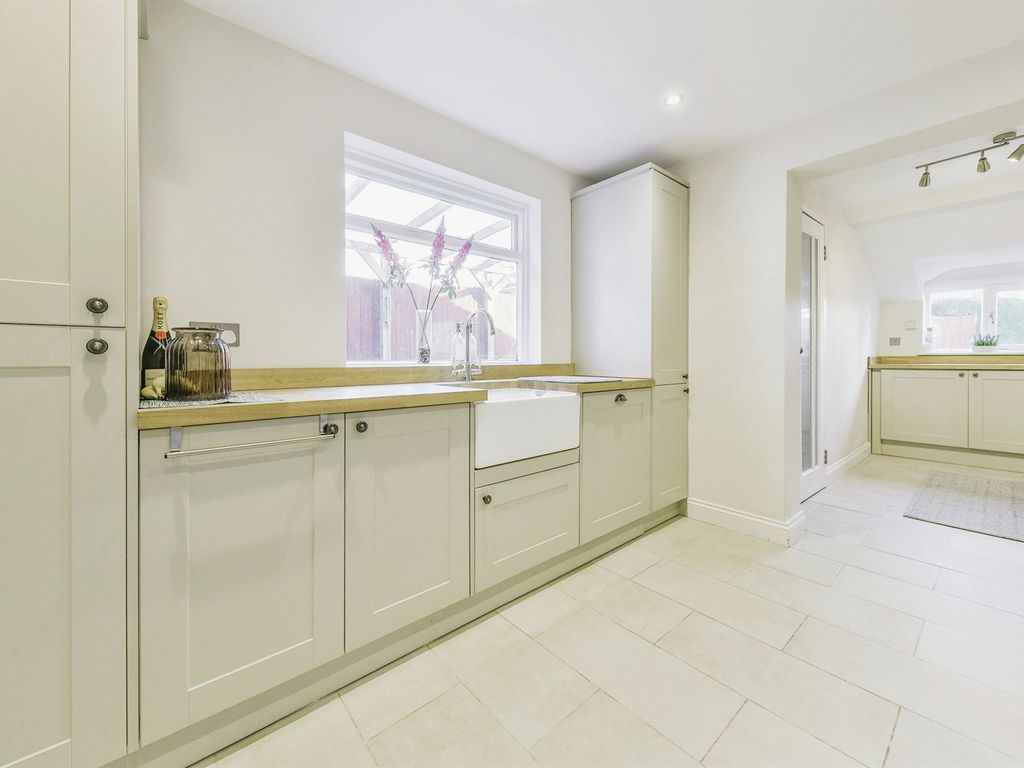 3 bed semi-detached house for sale in Letchmore Road, Old Town, Stevenage SG1, £520,000