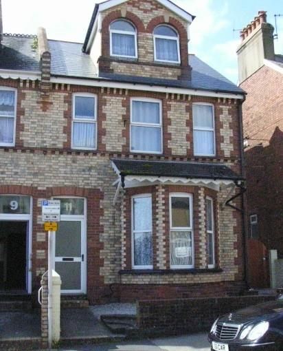 Studio to rent in Dendy Road, Paignton TQ4, £600 pcm