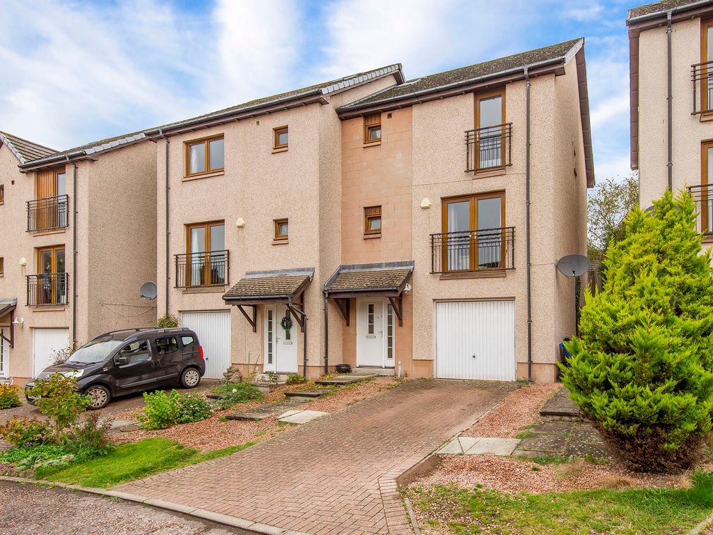 4 bed town house for sale in 24 Constitution Crescent, Dundee DD3, £230,000