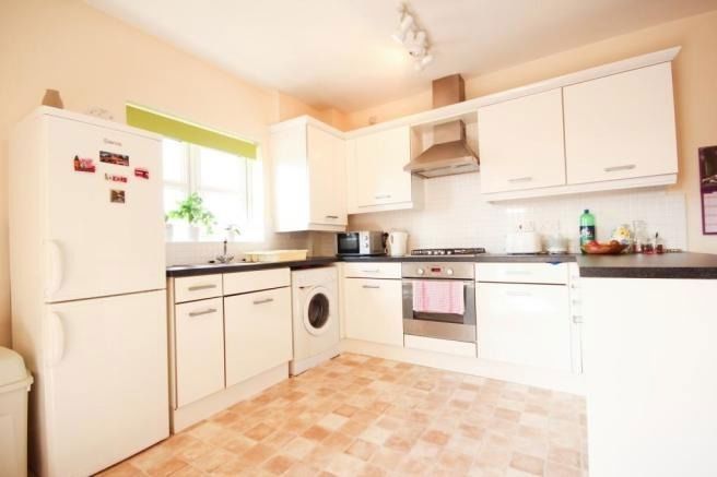 1 bed flat for sale in Lavender Gardens, Warrington WA5, £95,000