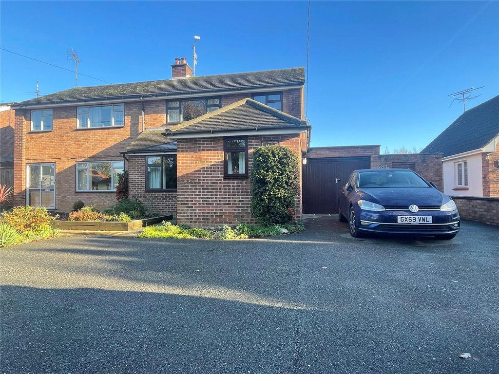 3 bed semi-detached house for sale in Cressing Road, Braintree, Essex CM7, £385,000