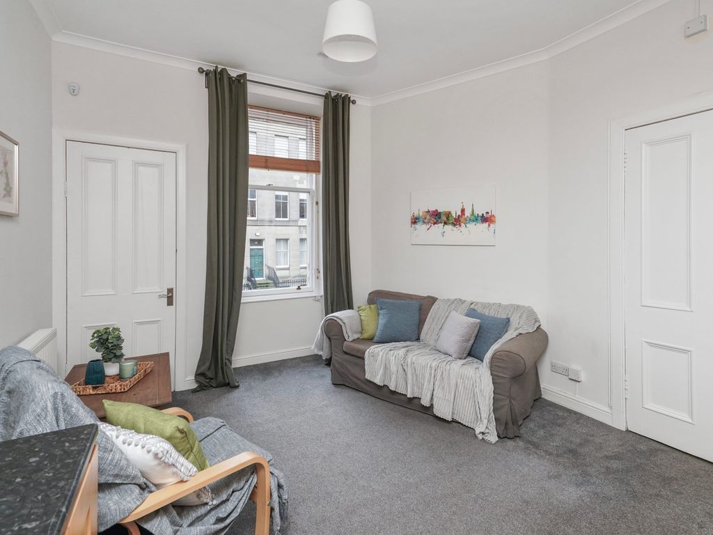 2 bed flat for sale in 19/2 Montgomery Street, Hillside, Edinburgh EH7, £250,000