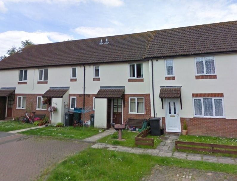 2 bed flat to rent in Walnut Close, Netheravon SP4, £850 pcm