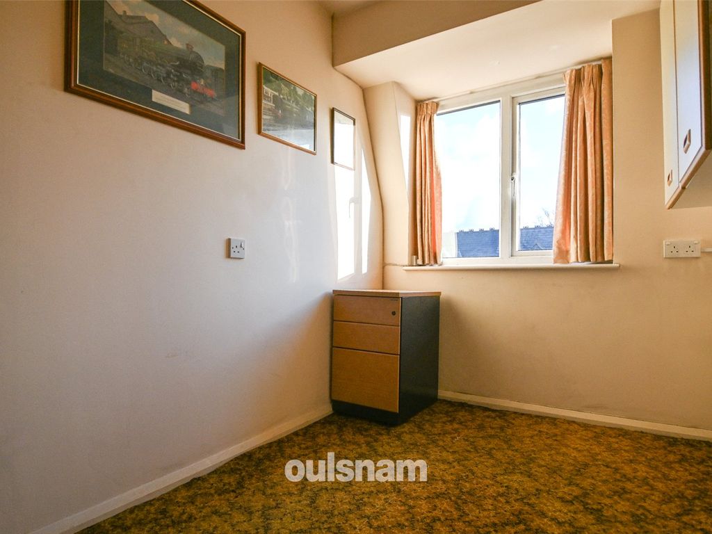 2 bed flat for sale in Sandon Road, Bearwood, West Midlands B66, £62,500