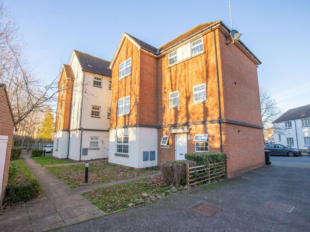 2 bed flat for sale in Scott Avenue, Canterbury CT1, £210,000
