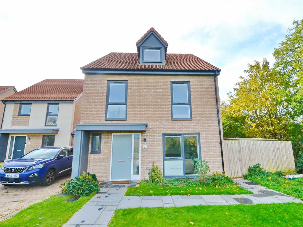 5 bed detached house to rent in Laundry Fields, Fishponds BS16, £2,000 pcm