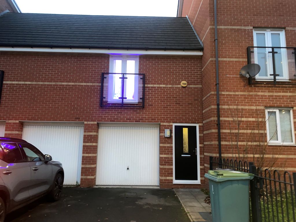 2 bed property for sale in Merton Way, Walsall WS2, £130,000