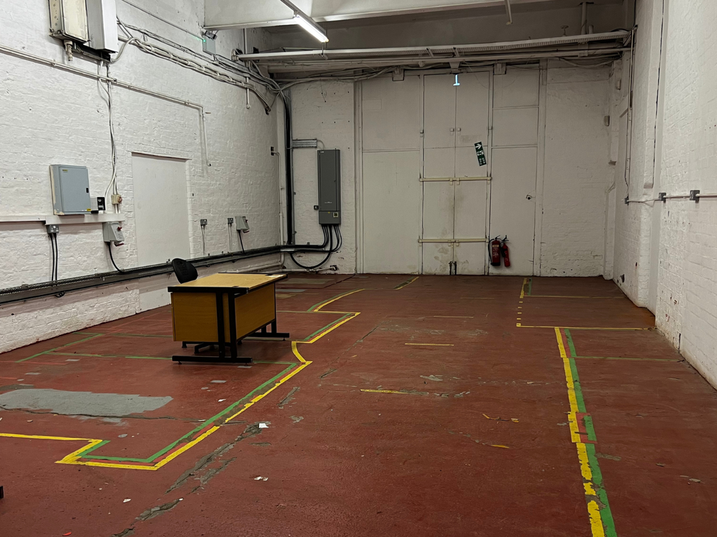 Warehouse to let in Ivy Mill, Crown Street, Manchester M35, £12,900 pa