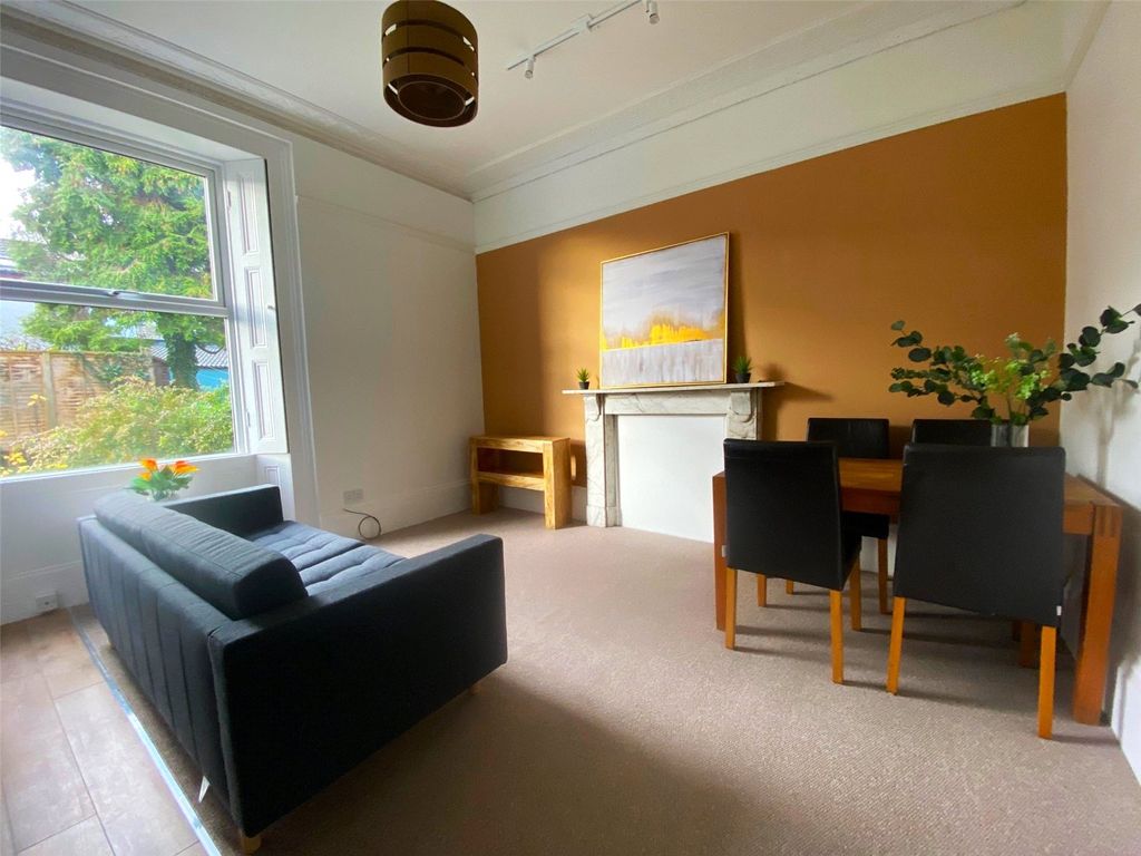 2 bed flat for sale in Arley Hill, Cotham, Bristol BS6, £355,000