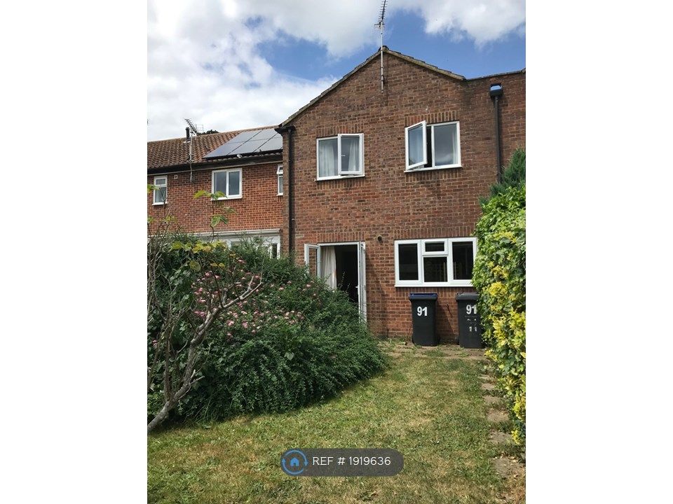 4 bed terraced house to rent in Bishop's Way, Canterbury CT2, £1,660 pcm