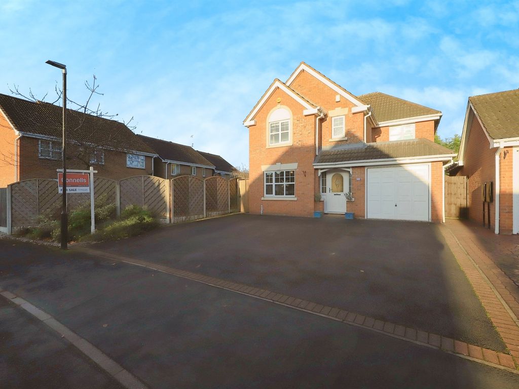 4 bed detached house for sale in Turnpike Way, Coven, Wolverhampton WV9, £450,000