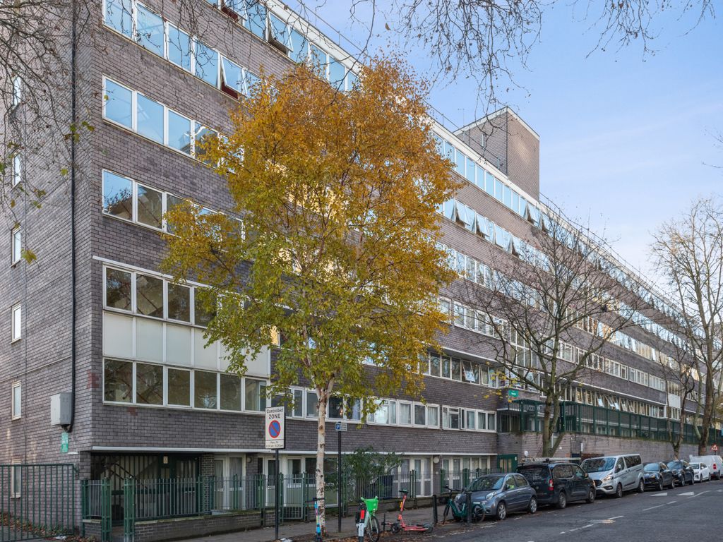 1 bed flat for sale in Robert Street, London NW1, £385,000