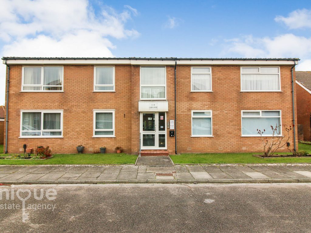 1 bed flat for sale in Cairn Court, Cairn Grove, Blackpool FY4, £62,500