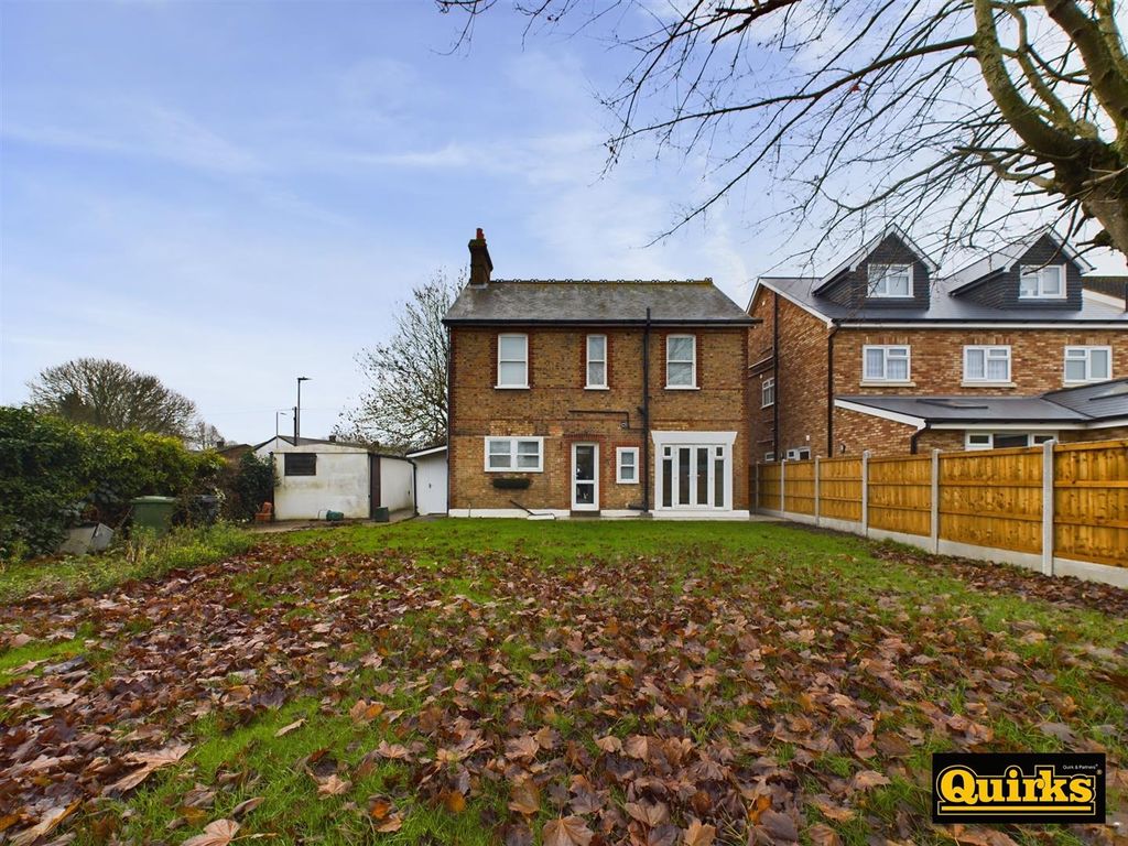 4 bed detached house for sale in London Mews, London Road, Wickford SS12, £700,000