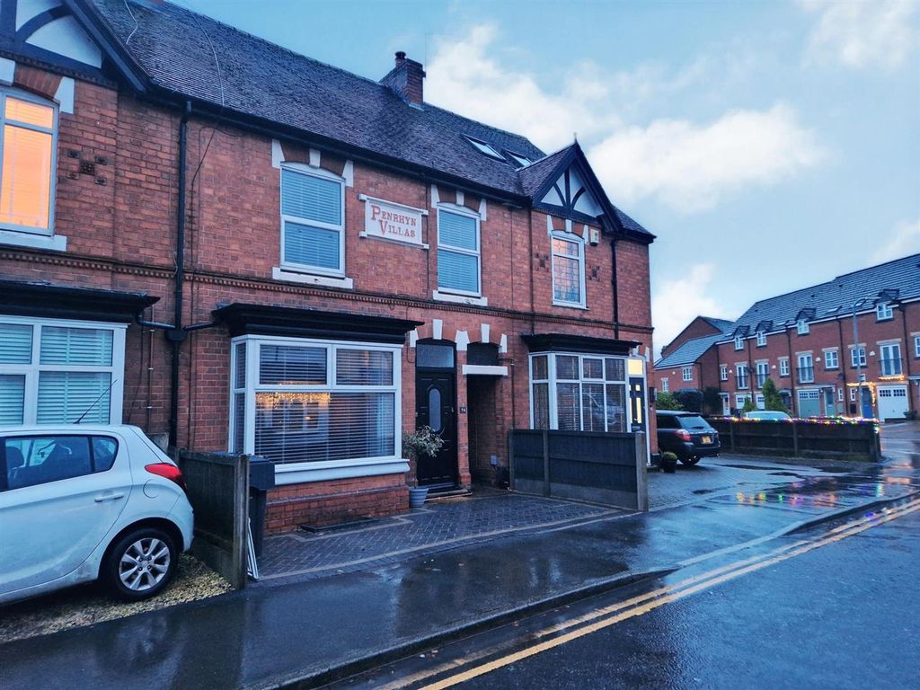 3 bed terraced house to rent in All Saints Road, Bromsgrove B61, £1,300 pcm