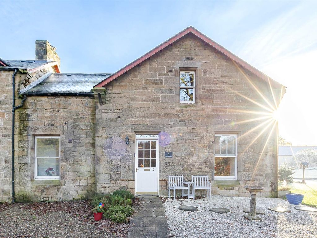 3 bed terraced house for sale in Bathgate EH48, £215,000