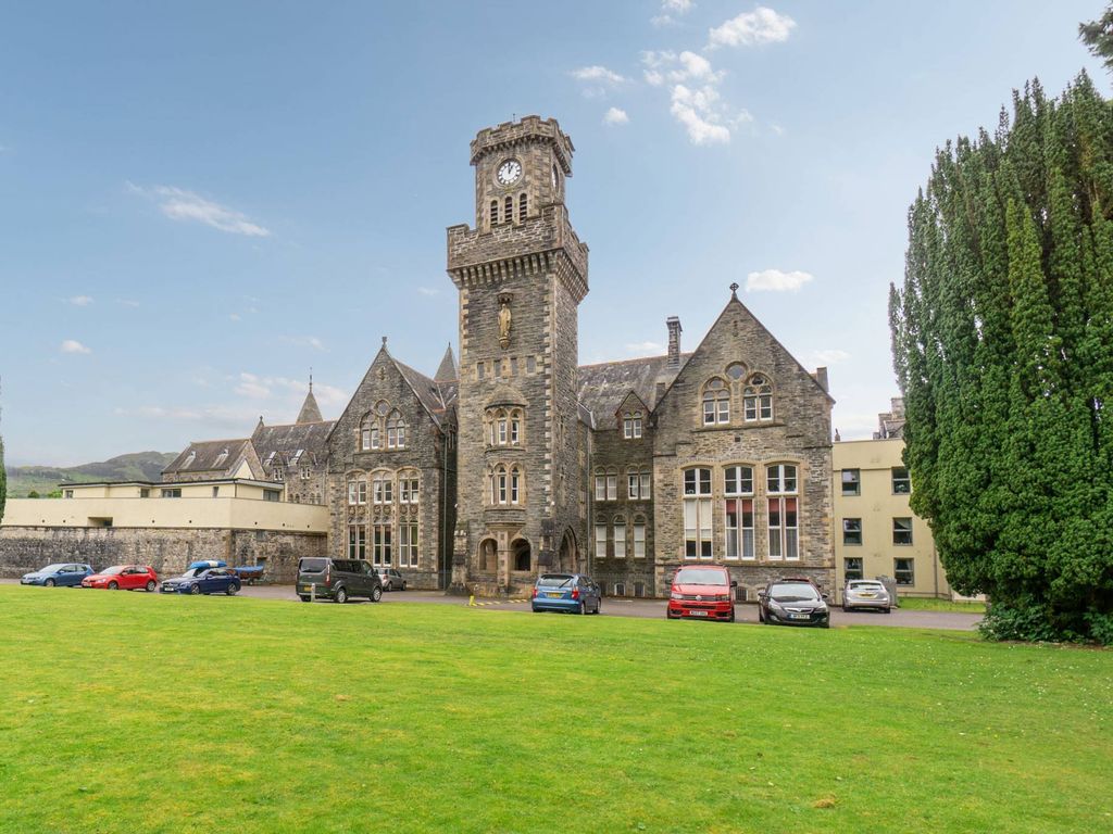2 bed flat for sale in Highland Club, Fort Augustus PH32, £270,000