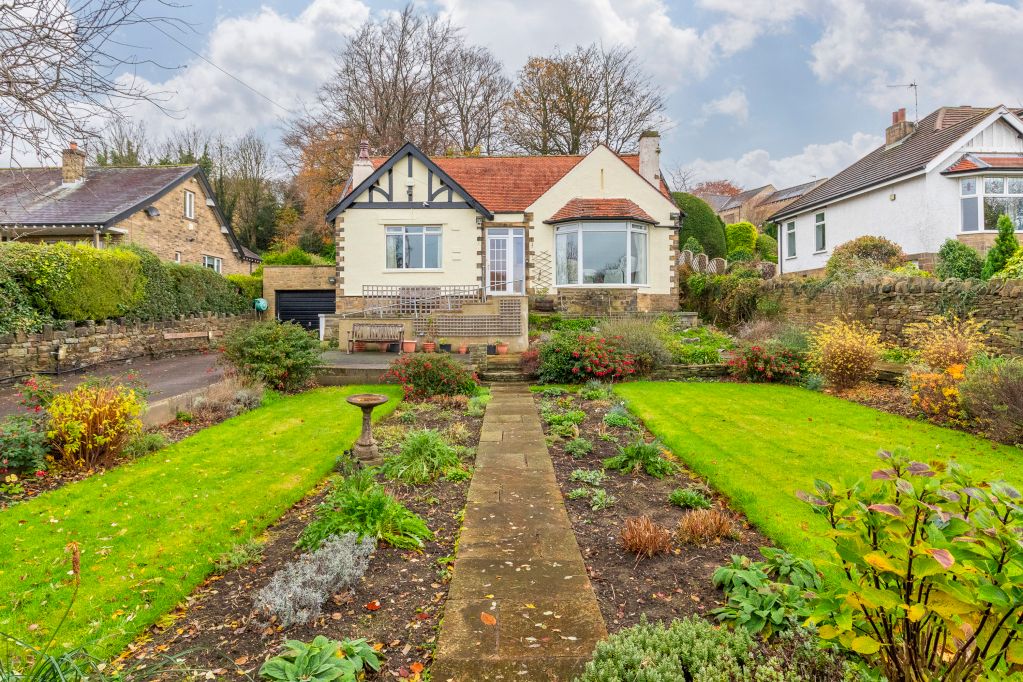 2 bed bungalow for sale in Beck Lane, Bingley, West Yorkshire BD16, £500,000