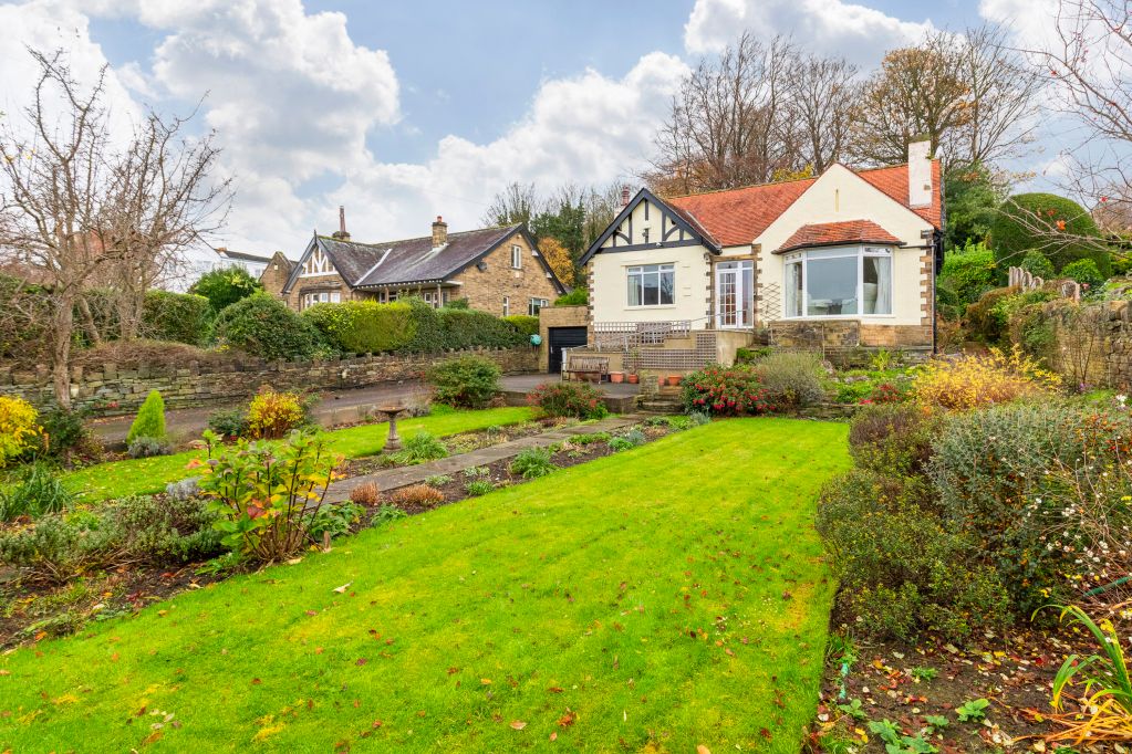 2 bed bungalow for sale in Beck Lane, Bingley, West Yorkshire BD16, £500,000