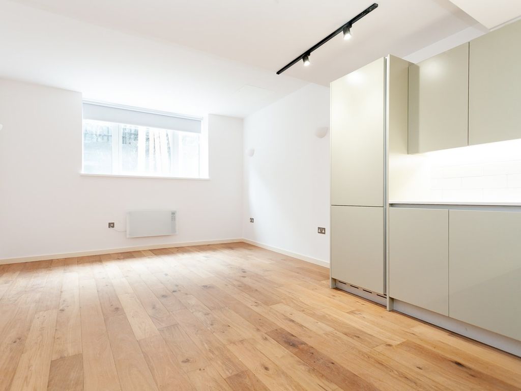 1 bed flat to rent in Holloway Road, London N19, £1,500 pcm