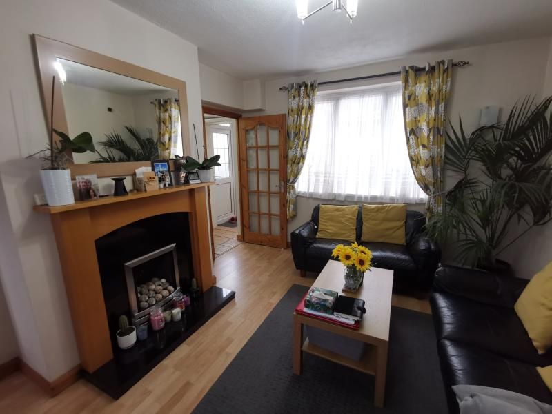 2 bed end terrace house to rent in Broadfield Square, Enfield EN1, £1,800 pcm