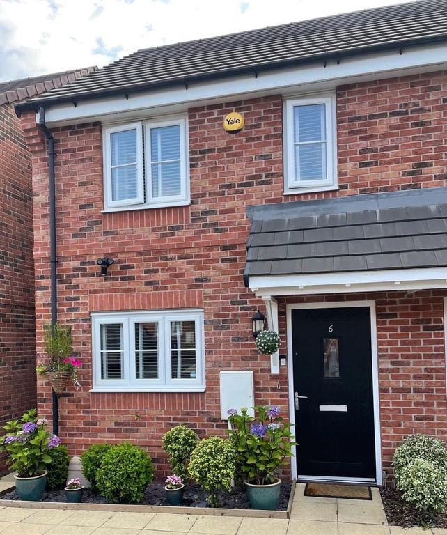 2 bed semi-detached house for sale in Leese Drive, Cheswick Green, Solihull B90, £99,000