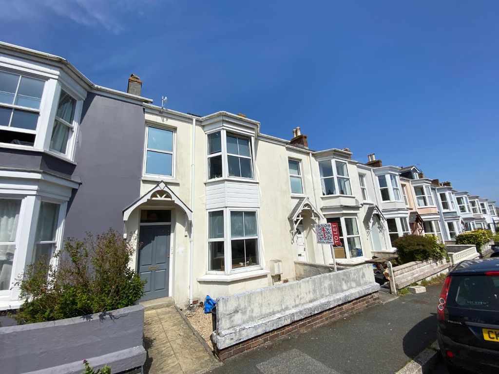 6 bed property to rent in Budock Terrace, Falmouth TR11, £3,780 pcm