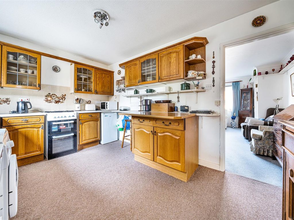 3 bed semi-detached house for sale in Sarre Place, Sandwich CT13, £300,000