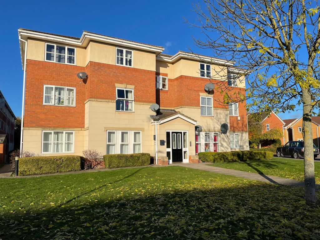 2 bed flat to rent in Gillespie Close, Bedford MK42, £975 pcm