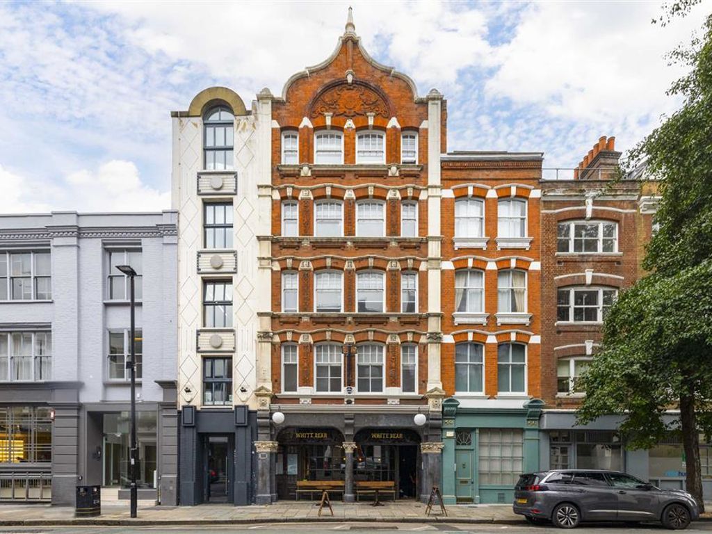 1 bed flat for sale in St. John Street, London EC1M, £550,000