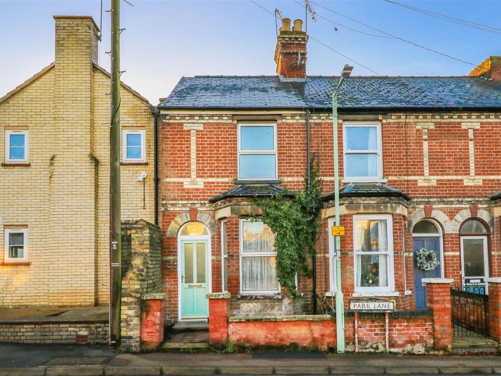 3 bed terraced house for sale in Park Lane, Newmarket CB8, £160,000