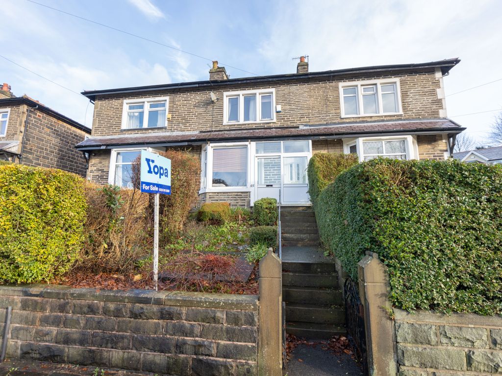 3 bed terraced house for sale in Marsden Road, Burnley BB10, £160,000
