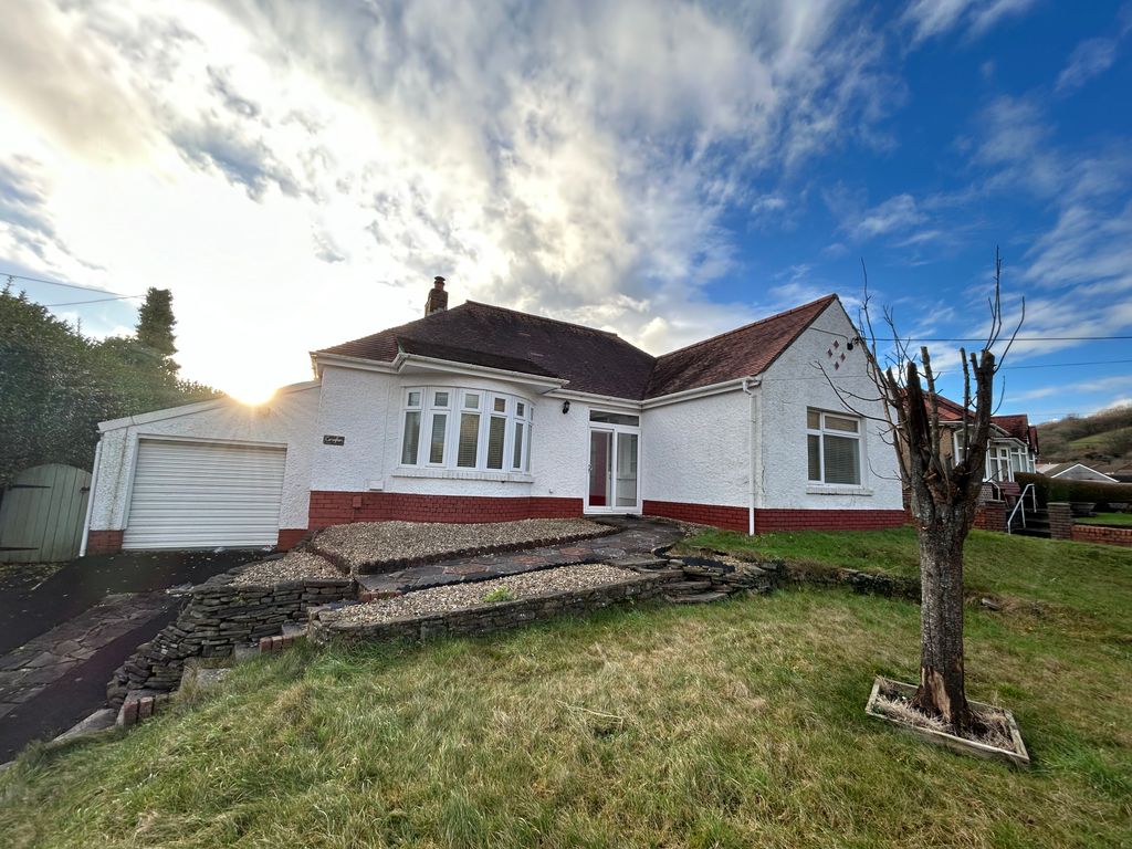 3 bed bungalow to rent in Brynheulog, Port Talbot SA12, £895 pcm