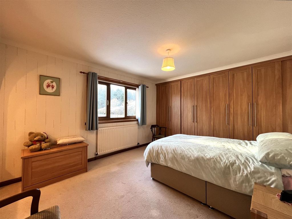 3 bed bungalow for sale in Biggar Road, Symington, Biggar ML12, £249,995