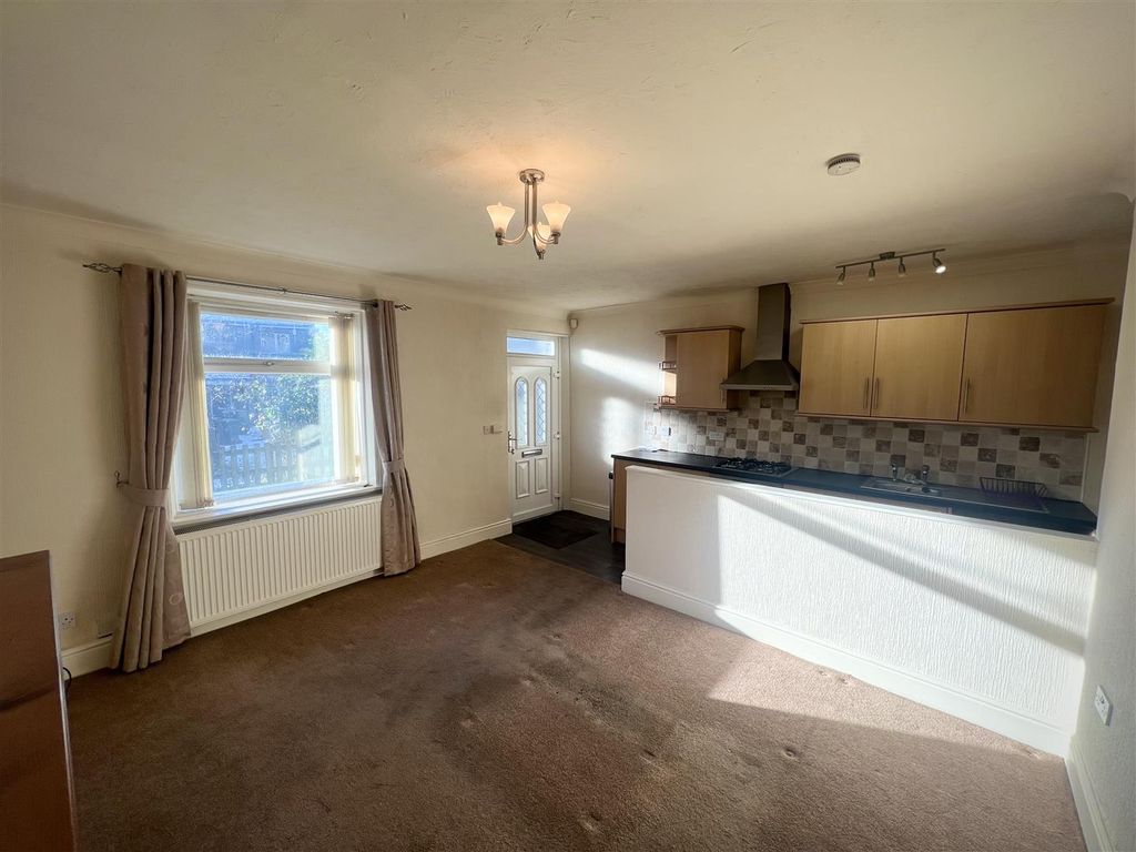 2 bed terraced house for sale in Sutcliffe Place, Bradford BD6, £80,000