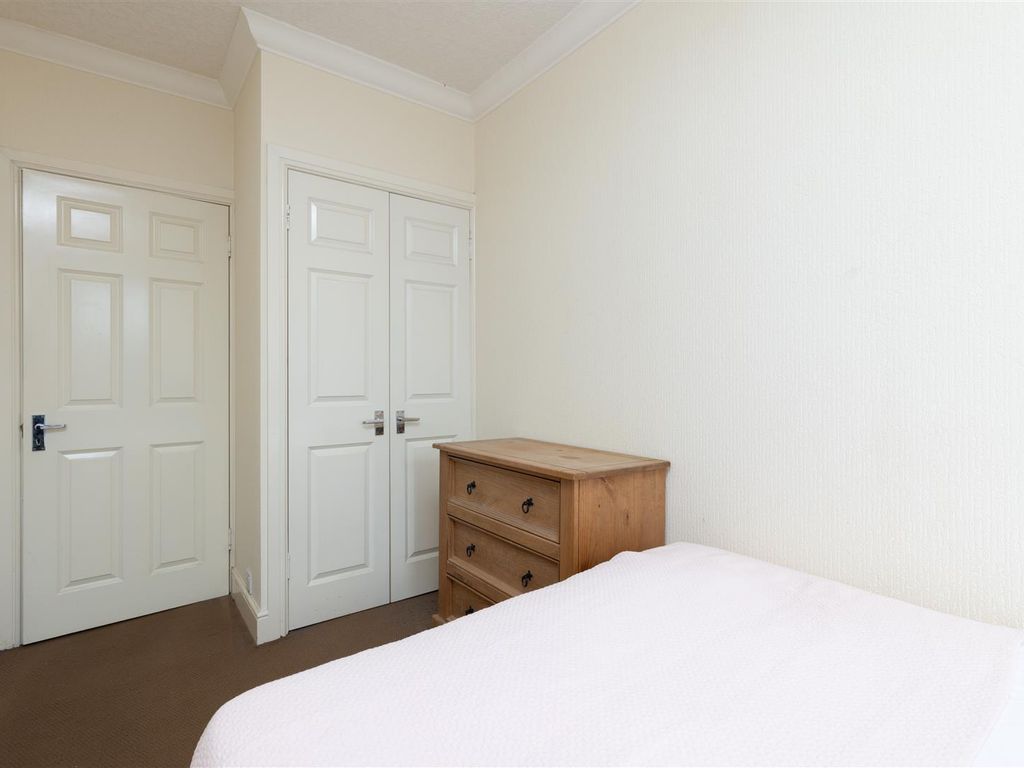 1 bed flat for sale in Kinnoull Causeway, Perth PH2, £54,950