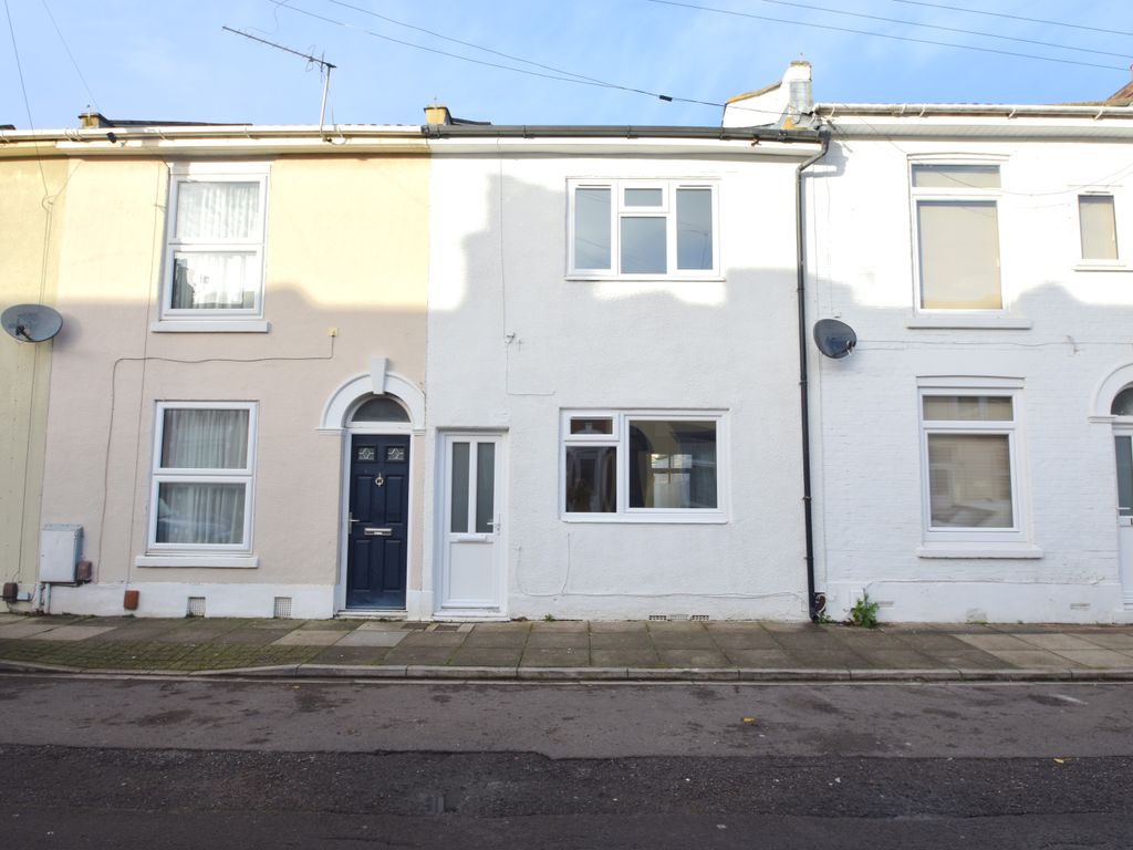 3 bed terraced house to rent in Toronto Road, Portsmouth PO2, £1,350 pcm