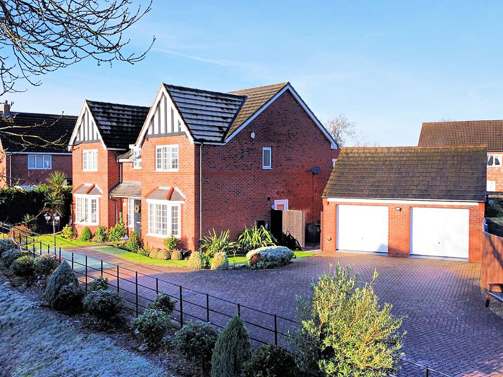 5 bed detached house for sale in Lockhart Close, Leicester Forest East LE3, £699,950