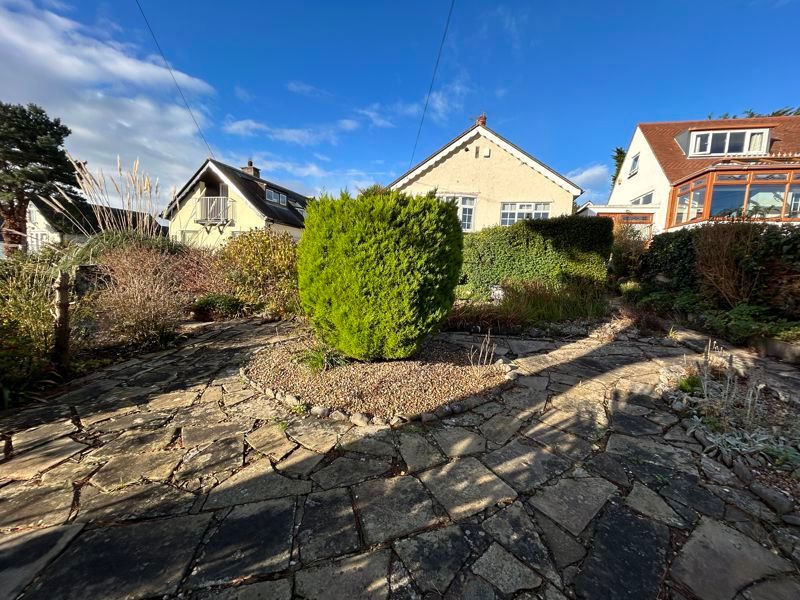 2 bed detached bungalow for sale in Warren Drive, Deganwy, Conwy LL31, £349,950