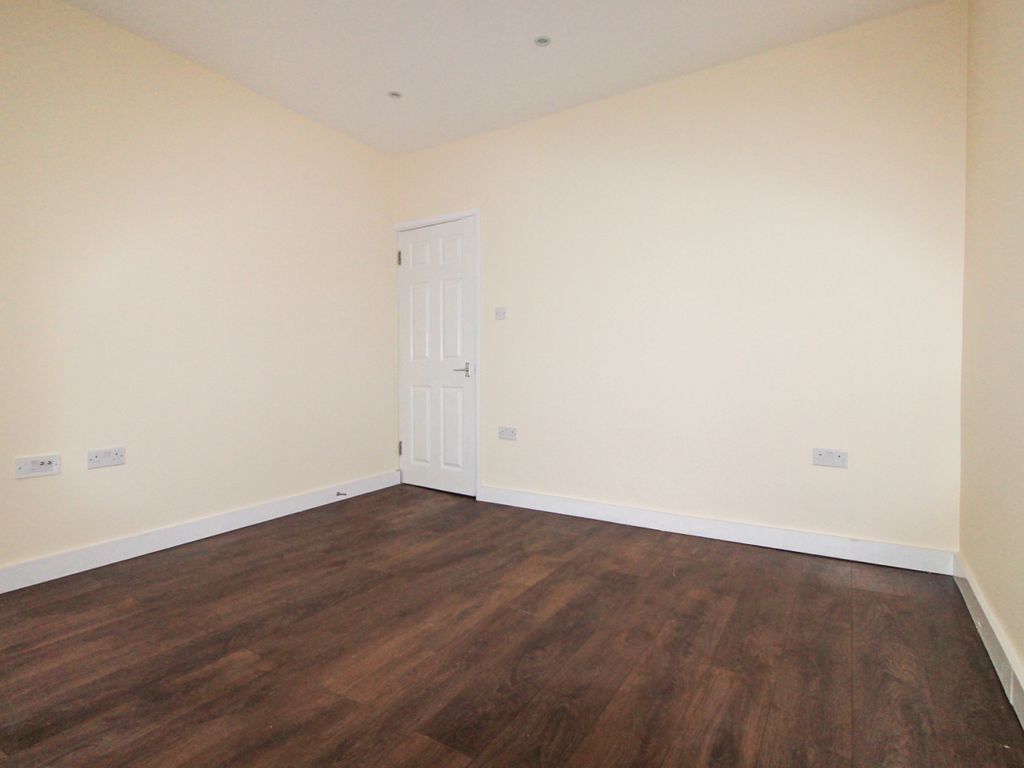 1 bed flat to rent in Gayton Road, Harrow HA1, £1,300 pcm