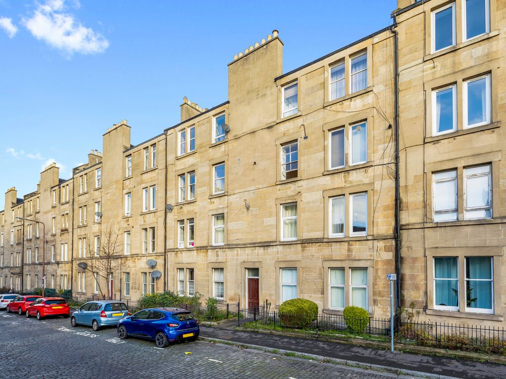 1 bed flat for sale in 15 (2F2) Cathcart Place, Edinburgh EH11, £115,000