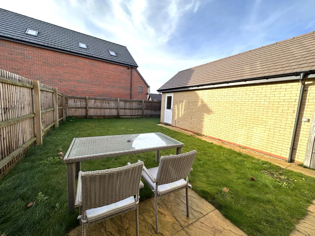 3 bed semi-detached house for sale in Chew Meadow, Biggleswade SG18, £400,000