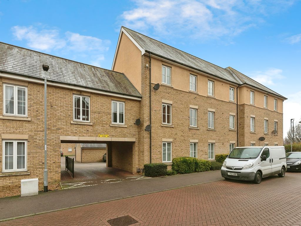2 bed flat to rent in Cheere Way, Papworth Everard, Cambridge CB23, £1,095 pcm