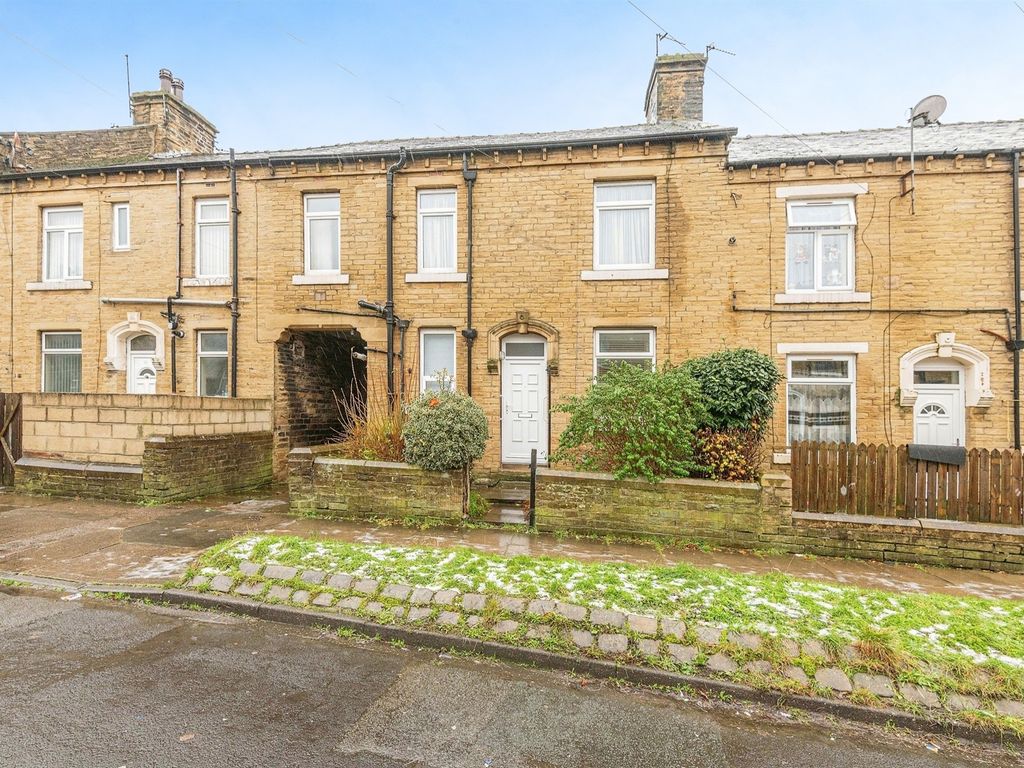 2 bed terraced house for sale in Granton Street, Bradford BD3, £50,000